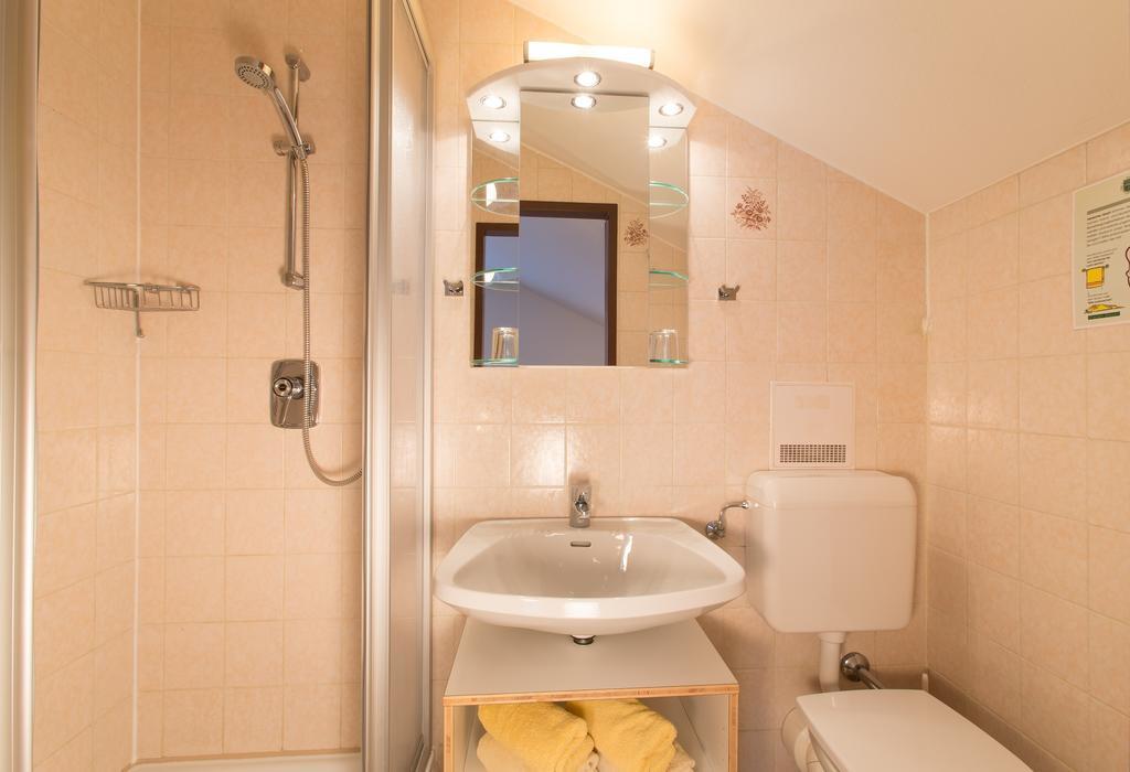 Haus Moser Worschach Ruang foto