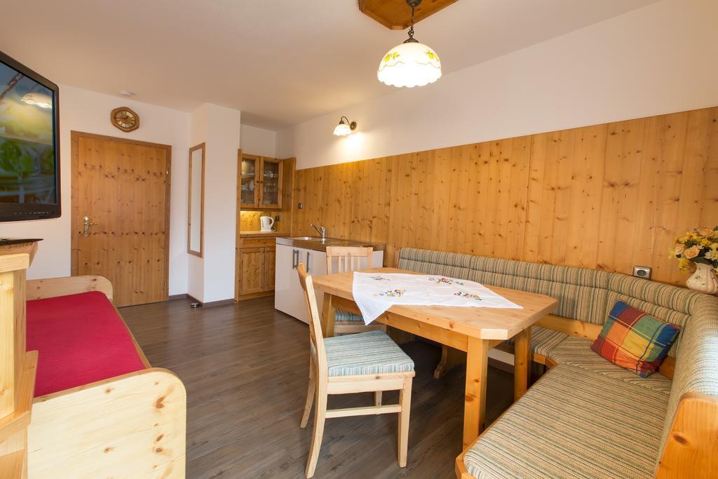 Haus Moser Worschach Ruang foto